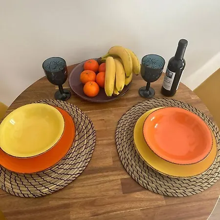 Stylish Renovated In Chiado Apartman Lisboa