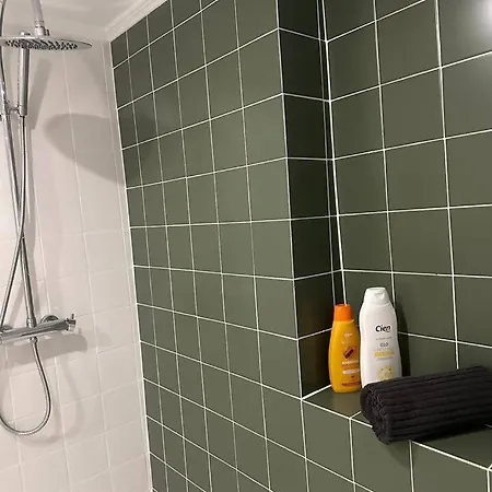 Stylish Renovated In Chiado *