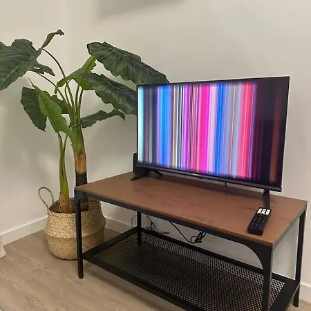 Stylish Renovated In Chiado Lizbona