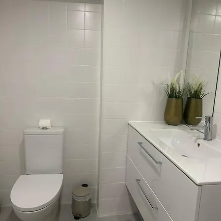 Stylish Renovated In Chiado アパート *